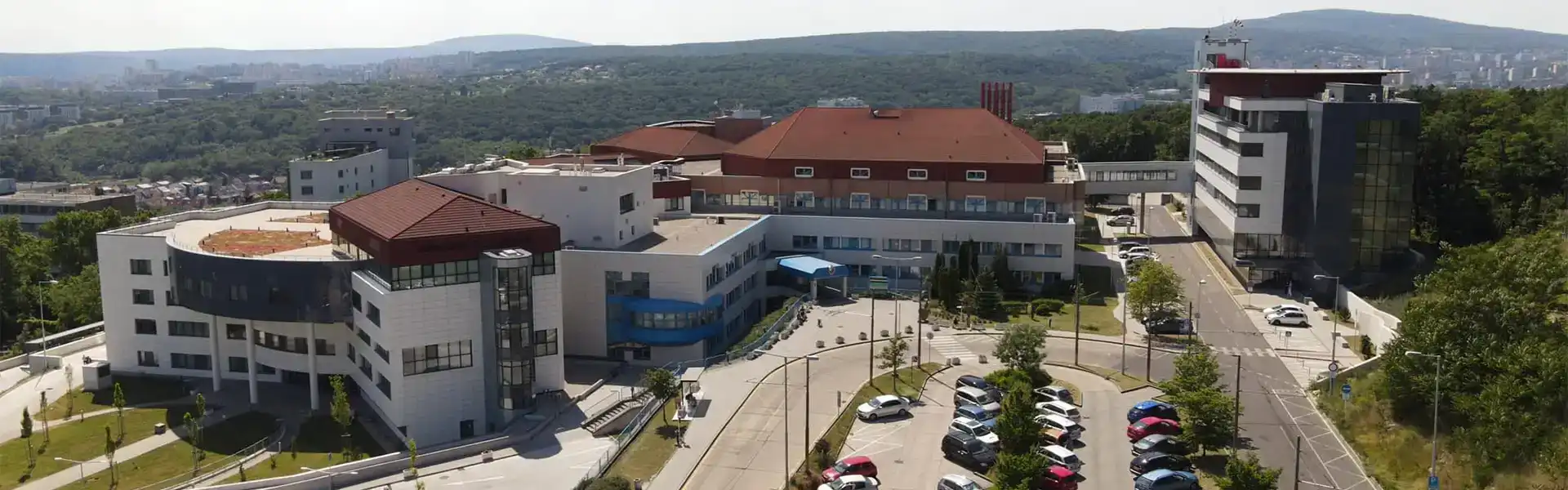 Tím odborníkov NÚSCH pri práci