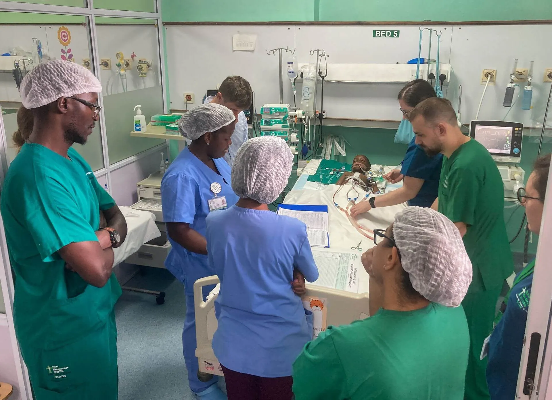 Kardiologická misia v Nairobi - vyšetrenie pacienta